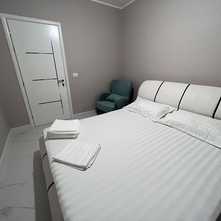 Bmb Apartament Durrës Exteriör bild